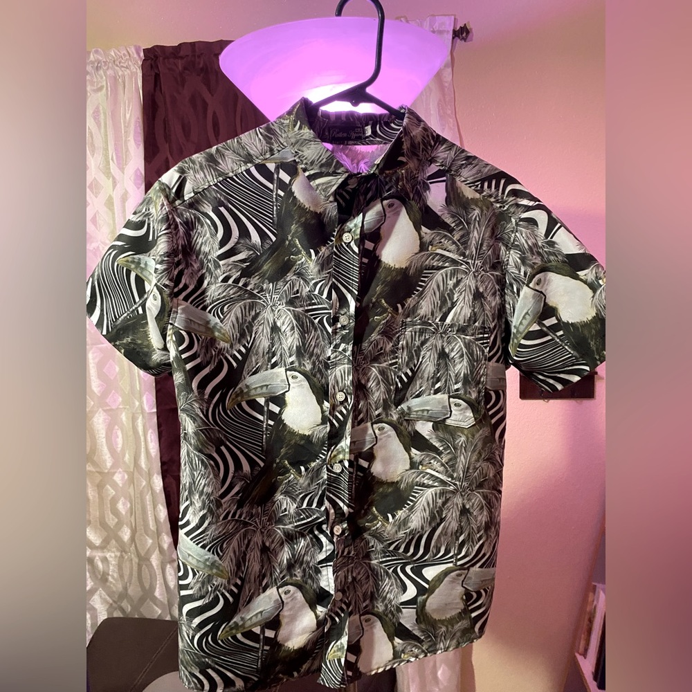 Rotten apparel palmtree tucan small shirt